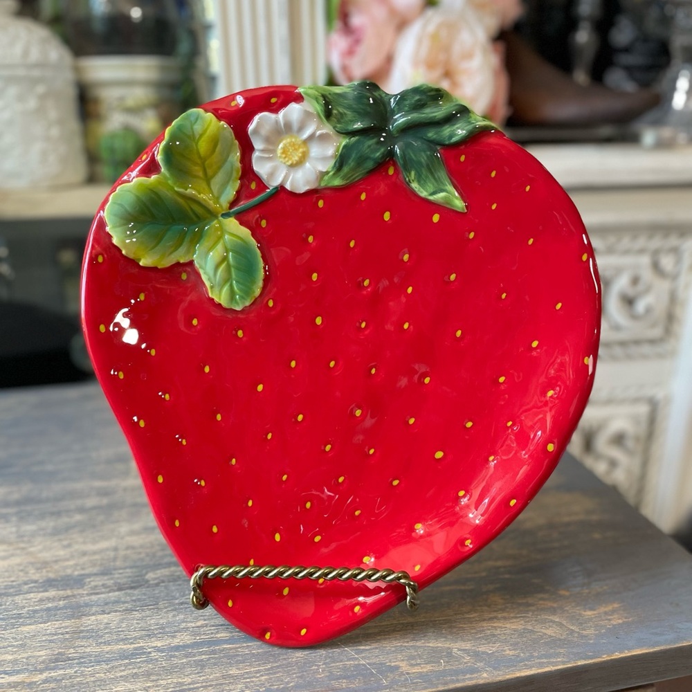 Home Accents vintage red ceramic Strawberry plate dish platter